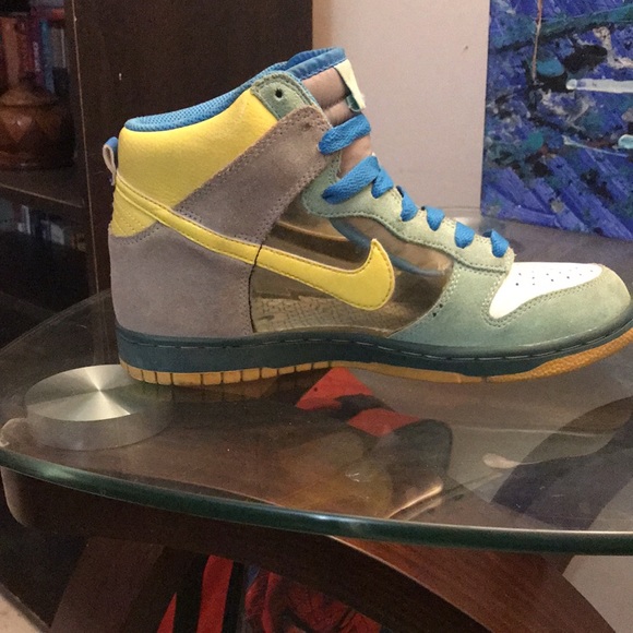 Nike 6.0 Limited Editions - See through sides - Size 9 - EUC - Missing 1 insole - Picture 3 of 8